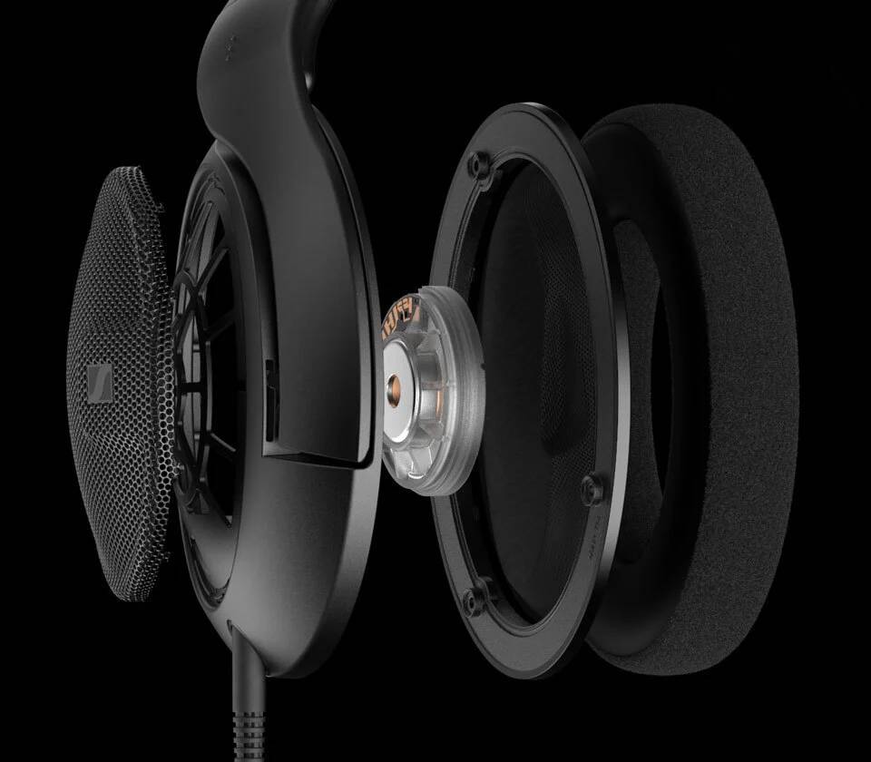 <b>Open earcups for open minds</b>